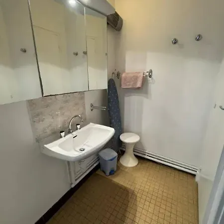 Charmant studio à Néris-les-Bains de 20 m² *